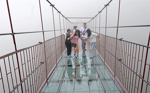 glass-bridge-in-china3.jpg